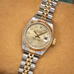 1999 CHAMPAGNE DIAMOND