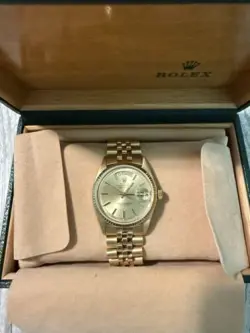 Vintage Rolex Day-Date President 1803 Mens 18K Yellow Gold Watch Champagne Dial