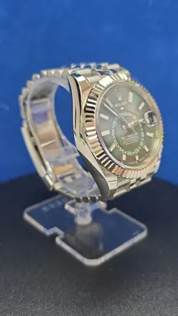 FLUTED BEZEL GREEN