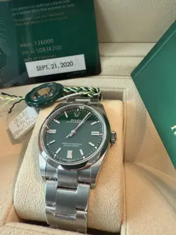 ROLEX OYSTER PERPETUAL 126000 | 36MM | GREEN DIAL