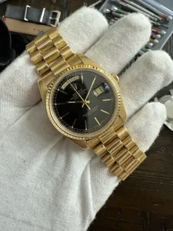 GOLD WATCH 18038-