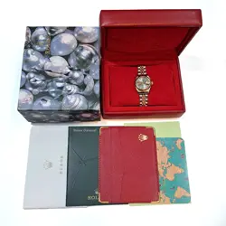 LADIES WRISTWATCH USED