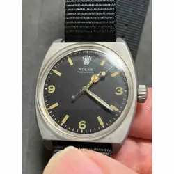 HANDS HAND-WOUND MILITARY