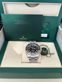 BEZEL C. 2025