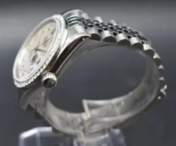 AFTERMARKET DIAMOND BEZEL
