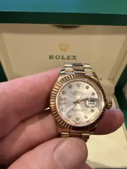 Rolex Lady Datejust President 28 Watch Everose Gold Diamonds Mother of Pearl