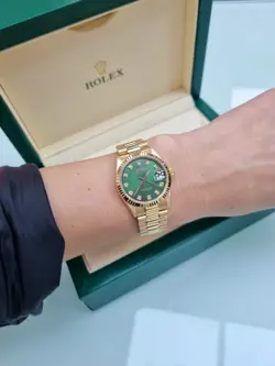 BEZEL 1990