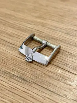 GOLD BUCKLE BUCKLE