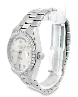 DAY DATE OYSTERQUARTZ