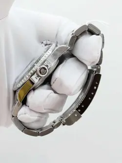 Rolex Submariner 16610LV, Green Bezel (KERMIT) Unpolished Full-Set!! MINT!!