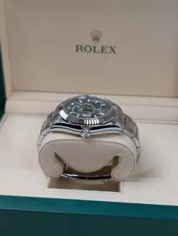 Unworn Rolex Sky-Dweller 336934-0001 Green Dial Oyster Bracelet 2025 STICKERS