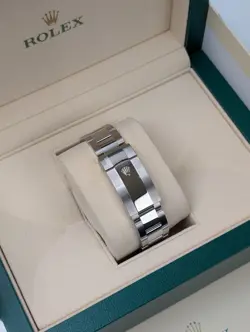 Unworn Rolex Sky-Dweller 336934-0001 Green Dial Oyster Bracelet 2025 STICKERS