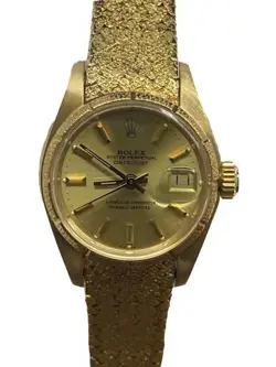 6700 CHAMPAGNE