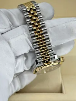 Mint Rolex Datejust 31mm, Champagne Diamond, Jubilee, 278273, dated 2024