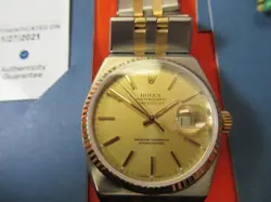 MEN’S WRISTWATCH WITH