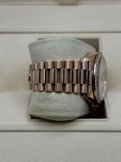 Rolex DayDate 2021 Rose Complete 36mm MOP Diamond Dial Presidential 128345RBR