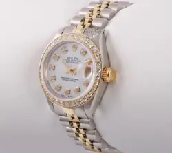 BEZEL-WHITE MOP