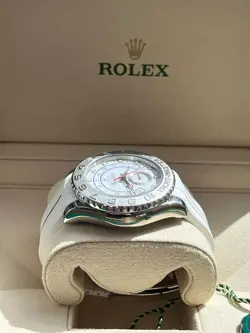 WATCH 116689