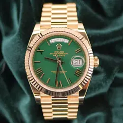 2025 NEW UNWORN ROLEX DAY DATE 40MM GREEN DIAL FLUTED BEZEL YELLOW GOLD 228238