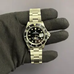 ROLEX SUBMARINER 40MM BLACK DIAL WATCH 16610