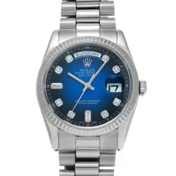 118239A DAY-DATE