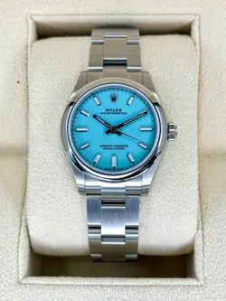 TURQUOISE TIFFANY BLUE