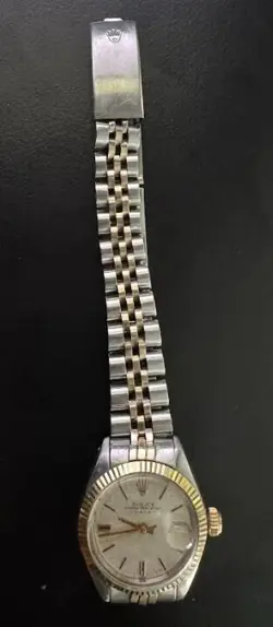 MOISTURE ROLEX DATE