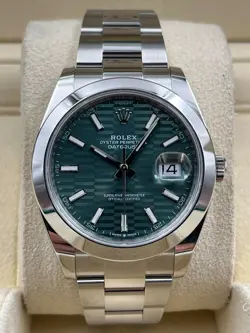 SMOOTH GREEN MOTIF