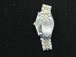 VINTAGE WATCH. FRESH