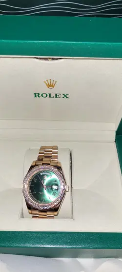 GREEN FACE DIAMOND