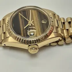 GOLD WATCH 6917