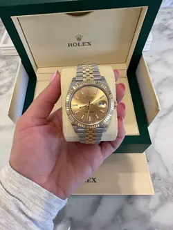 CHAMPAGNE DIAL 2021