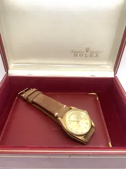 LEATHER 36MM