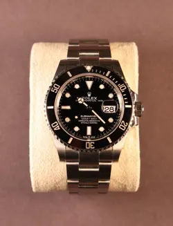 ROLEX SUBMARINER 126610LN BOX AND PAPERS - VERY GOOD CONDITION