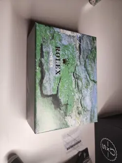 BRACELET WITH BOX