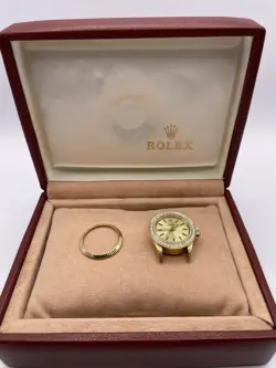 GOLD 26MM AUTOMATIC