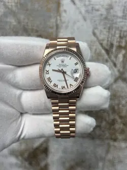 DAY-DATE 118235 18K