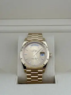 DAY-DATE 40 YELLOW
