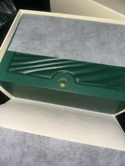 ROLEX SUBMARINER DATE 41MM 18K YELLOW GOLD WATCH GREEN BEZEL DIAL B&P