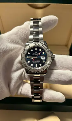 126622 PRE-OWNED 2022