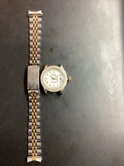 BEZEL-WHITE BOX/PAPERS