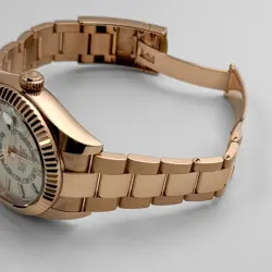 WHITE DIAL 2021