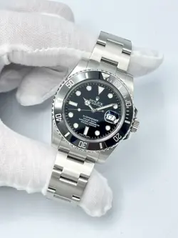 ROLEX SUBMARINER DATE 116610LN 40MM BLACK DIAL CERAMIC BEZEL OYSTER BOX PAPERS