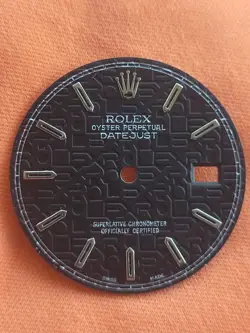 RAISED JUBILEE DIAL.