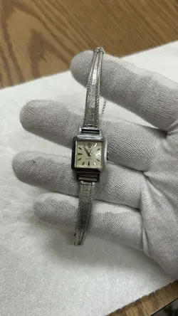 WATCH 9158