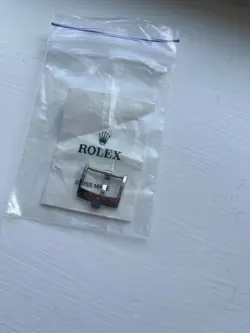 SILVER TONE STRAP
