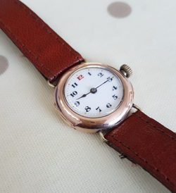 WATCH 9CT GOLD