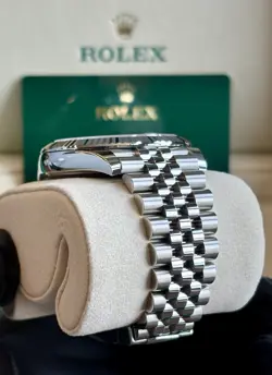 2025 Rolex Datejust 41 “White Roman” Jubilee COMPLETE SET 126334