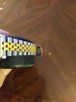 LOT OF WATCHES