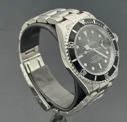 Rolex Submariner 40mm Mens Black Dial Stainless Steel 16610, D Serial # 2006